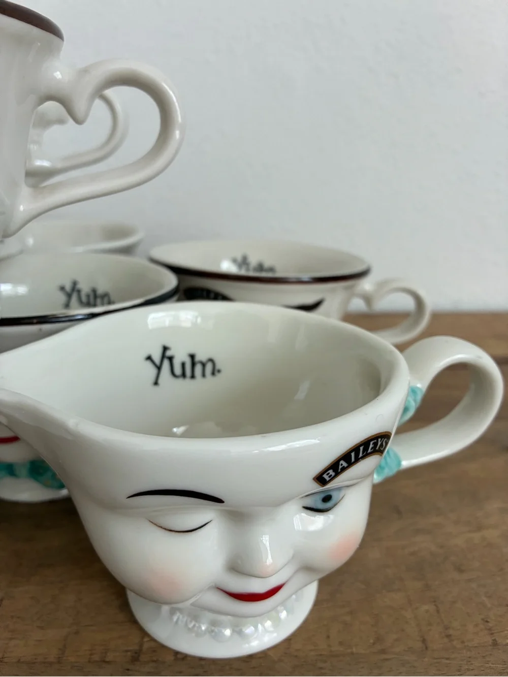 Baileys White Wink Face Teacup and Creamer Set 8 boy or girl